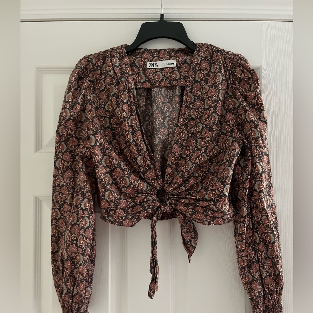 ZARA floral knot cropped blouse